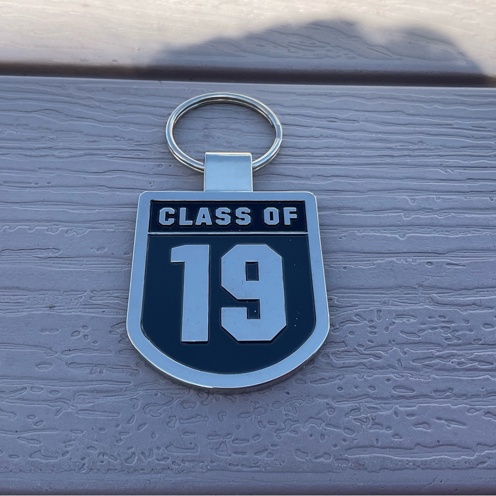 Keyring Class of 19 Silvertone Black unused 3”x2”